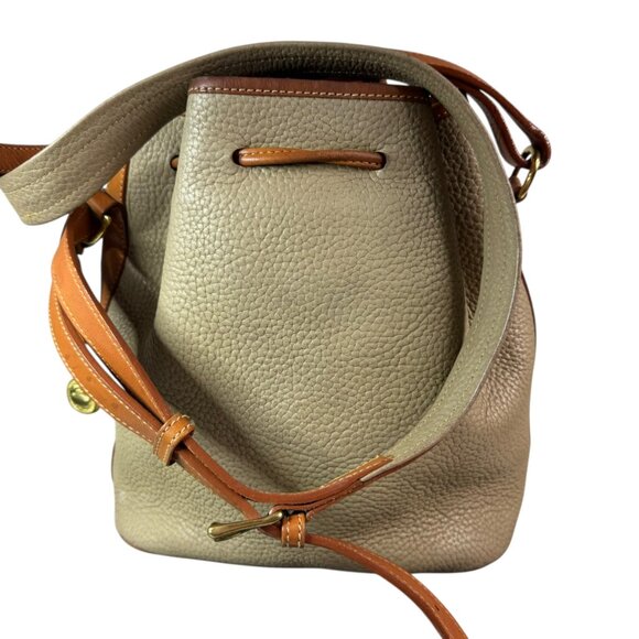 Vintage Dooney & Bourke All Weather Leather Bucket Bag Taupe Tan Drawstring - Picture 8 of 16